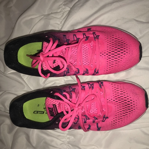 Nike Shoes - Nike Air Zoom Pegasus 33